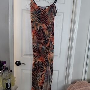 Tropical Leaf Print Maxi Dress